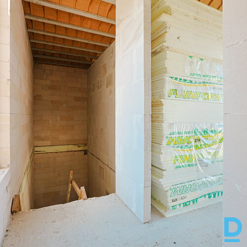 Pārdod māju Ziemciešu iela 24