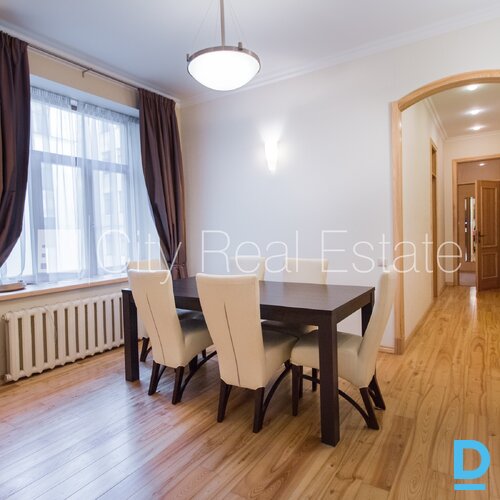 Izīrē dzīvokli Rīgā