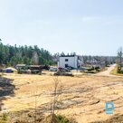 Живите среди зелени и тишины – в 10 минутах от РигиУчасток расположен в жилом ра