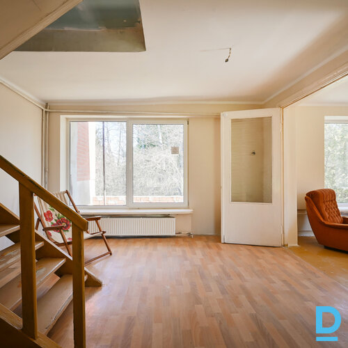 Pārdod māju Lazdulejas