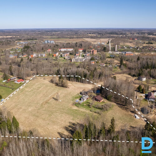 Pārdod māju Lazdulejas