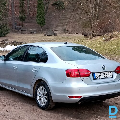 Pārdod Volkswagen Jetta, 2011