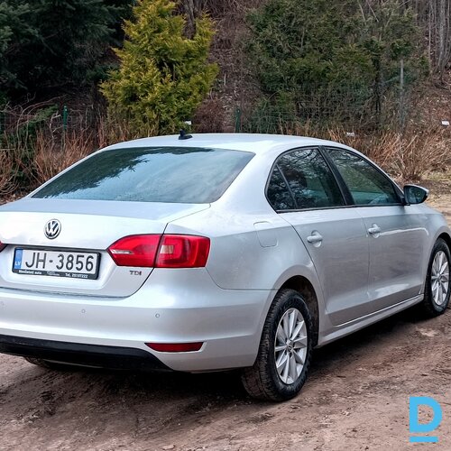 Pārdod Volkswagen Jetta, 2011