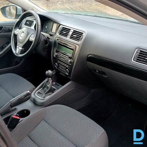 Pārdod Volkswagen Jetta, 2011