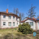 Ekskluzīvs īpašums Jūrmalā ar 3 dzīvojamām ēkām 400 metrus no jūras.Īpašums ir p