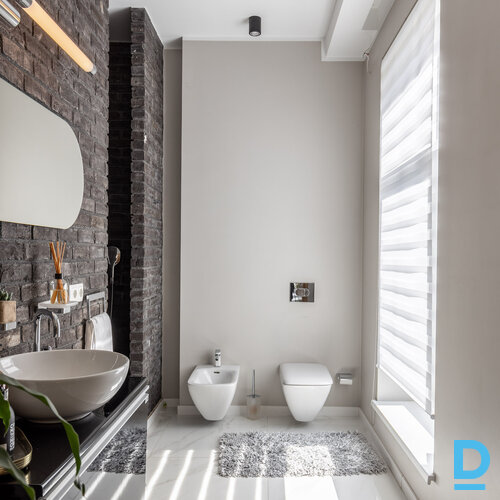 Pārdod māju Lielā iela 52