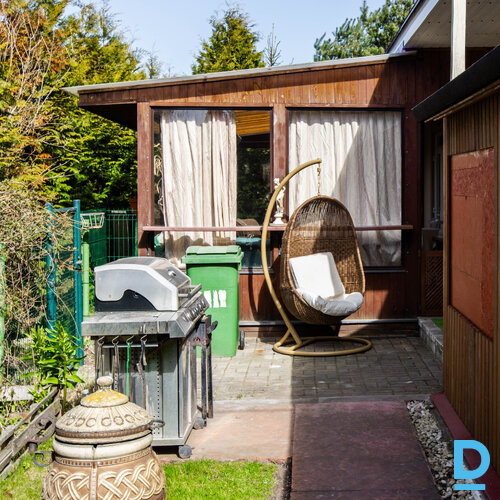 Pārdod māju Ozolu iela 12