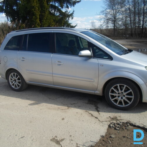 Pārdod Opel Zafira, 2006