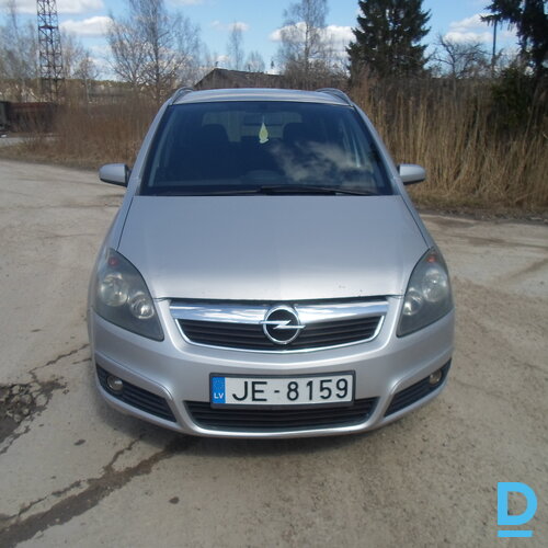 Pārdod Opel Zafira, 2006