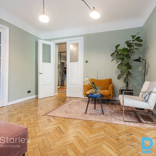 Mēbelēts birojs Rīgas centrā pie Akas ielas