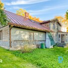 For sale: a two-storey residential house with a 1900 m² land plot in the very ce