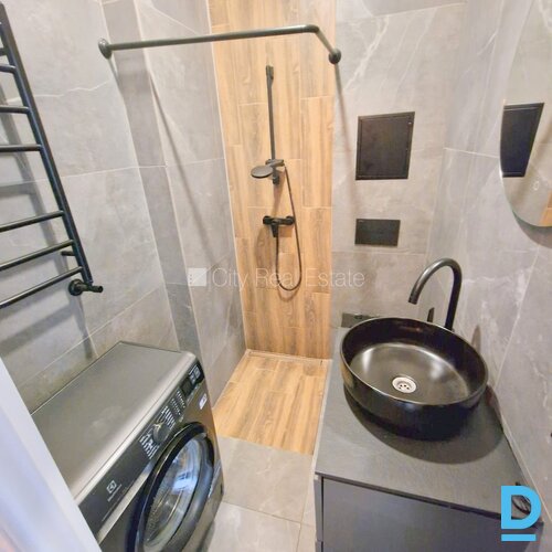 Izīrē dzīvokli Rīgā