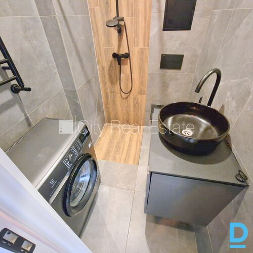 Izīrē dzīvokli Rīgā