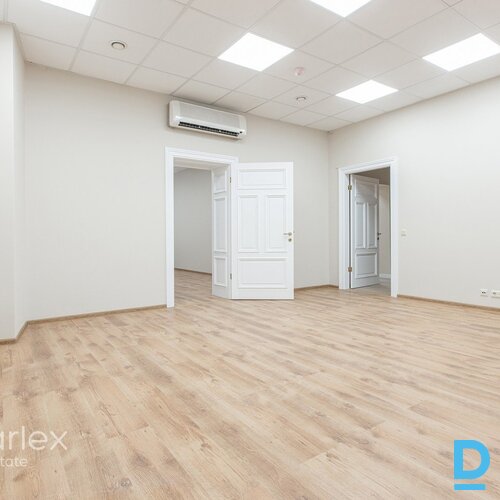 Skaistumkopšanai/medicīnas iestādei piemērotas telpas Rīgas centrā pie JTR