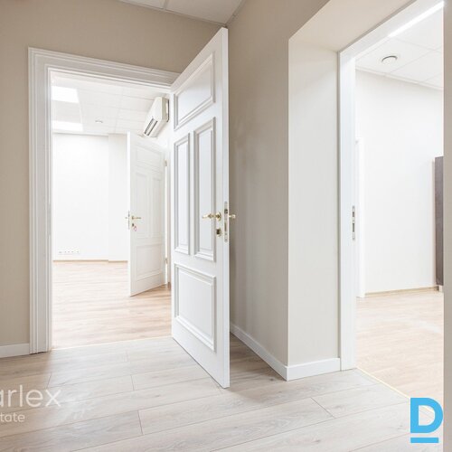 Skaistumkopšanai/medicīnas iestādei piemērotas telpas Rīgas centrā pie JTR