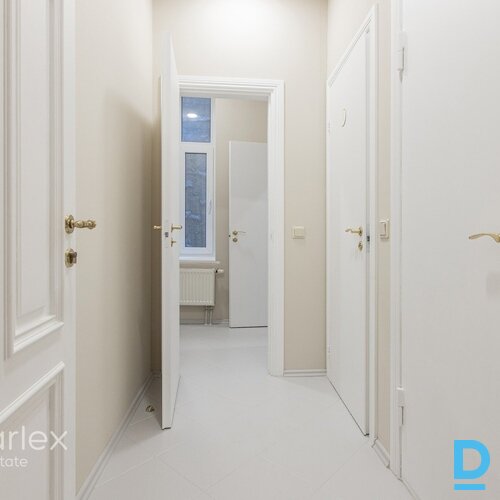 Skaistumkopšanai/medicīnas iestādei piemērotas telpas Rīgas centrā pie JTR