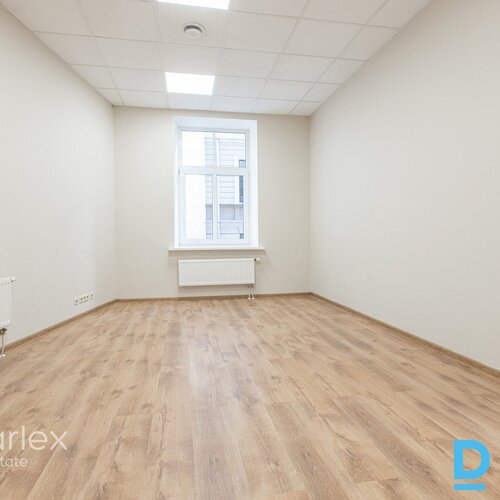 Skaistumkopšanai/medicīnas iestādei piemērotas telpas Rīgas centrā pie JTR