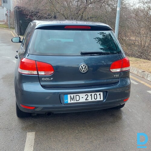Pārdod Volkswagen Golf, 2010