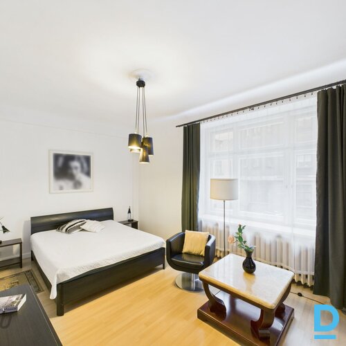 Izīrē dzīvokli Rīga