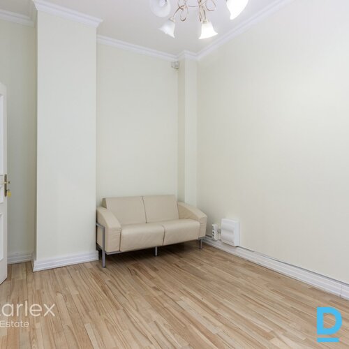 Kvalitatīvs birojs Rīgas centrā pie Ģertrūdes baznīcas