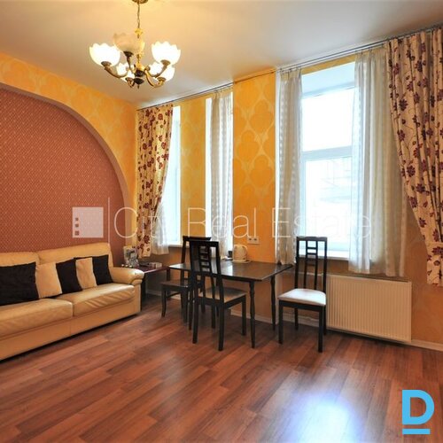 Izīrē dzīvokli Rīgā