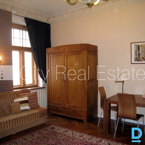 Izīrē dzīvokli Rīgā