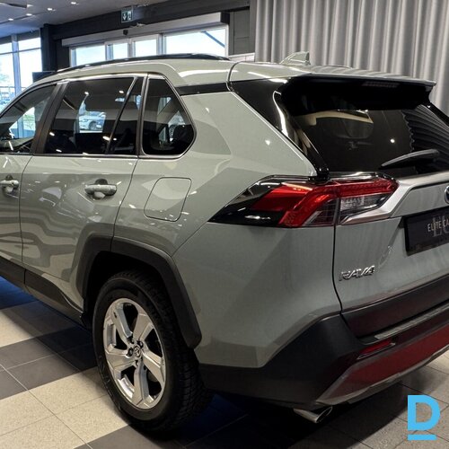 Pārdod Toyota Rav4 2.5 Hybrid, 2021
