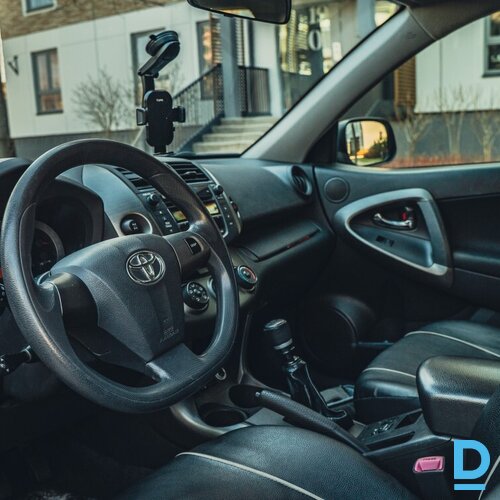 Pārdod Toyota Rav 4 2.0 b/g, 2012