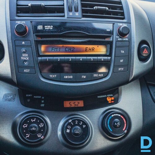 Pārdod Toyota Rav 4 2.0 b/g, 2012