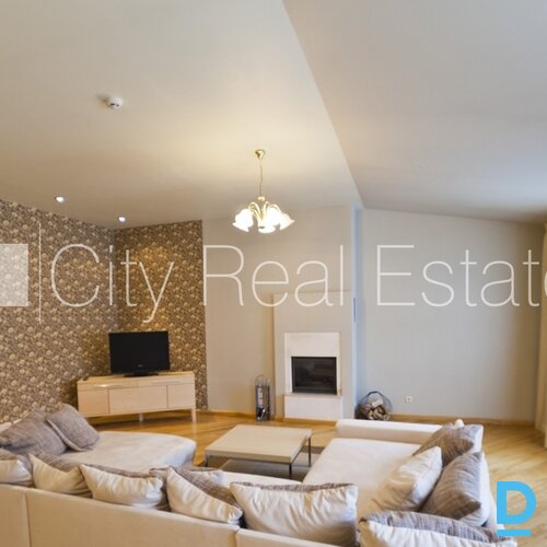 Izīrē dzīvokli Rīgā