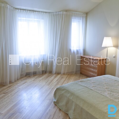 Izīrē dzīvokli Rīgā