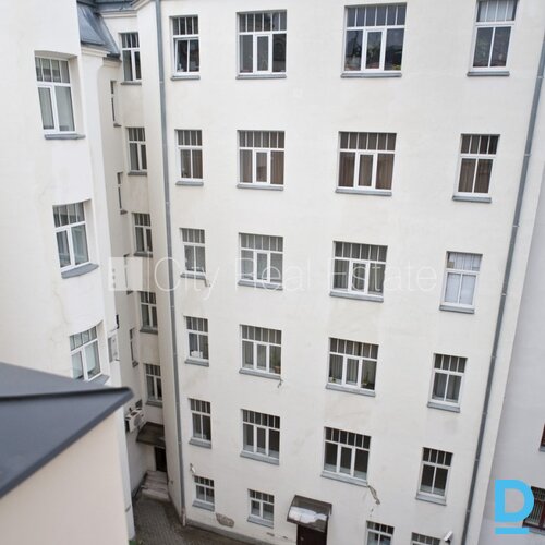 Izīrē dzīvokli Rīgā