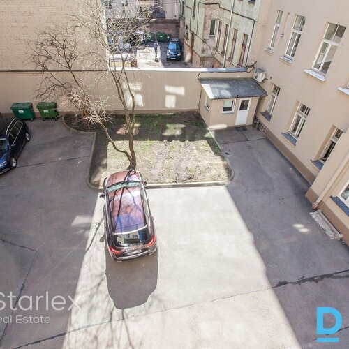 Birojs pēc kapitālā remonta Rīgas centrā