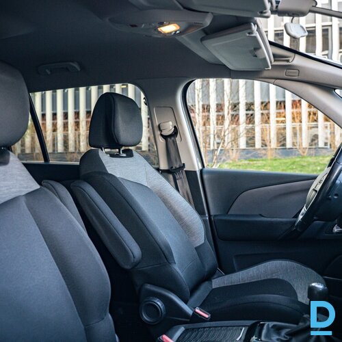 Pārdod Citroen C4 Picasso 1.2i, 2017 Pārdod Citroen C4 Picasso 1.2i, 2017
