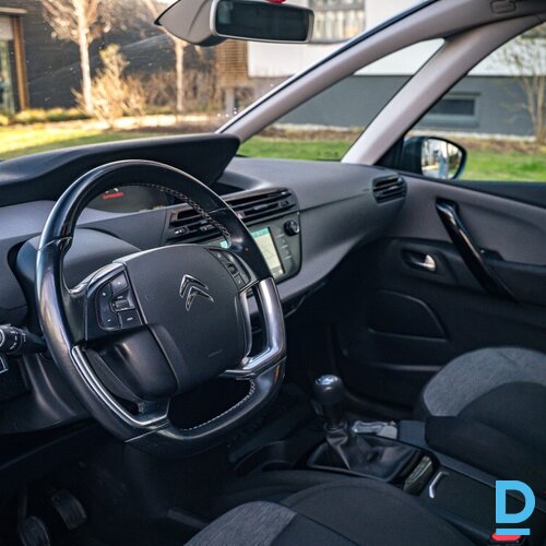 Pārdod Citroen C4 Picasso 1.2i, 2017 Pārdod Citroen C4 Picasso 1.2i, 2017