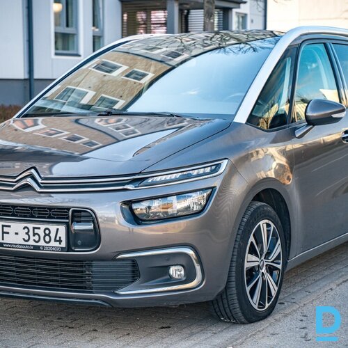 Pārdod Citroen C4 Picasso 1.2i, 2017