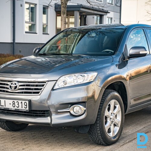 Pārdod Toyota Rav4 2.2d, 2010