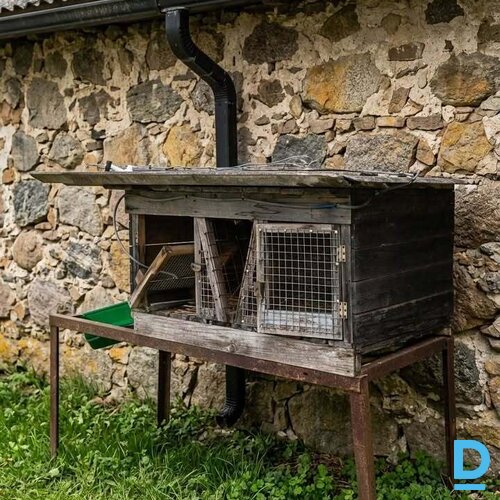 Pārdodu dažādus trušu būrus
