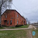 Служебное здание на улице Локомотив 71.